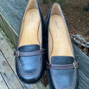 Women’s Softspots shoes size 11N